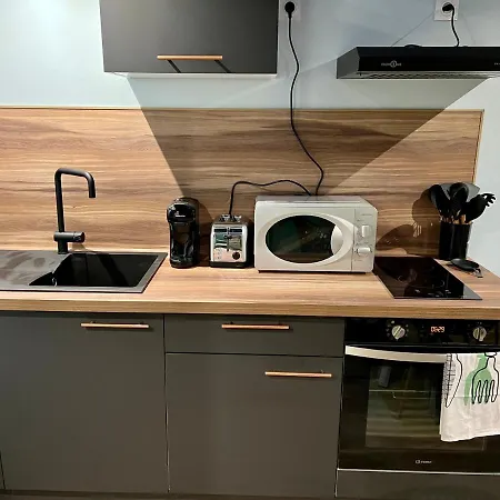 Capsule Safari - Jacuzzi - Nintendo Switch - Netflix&home Cinéma - Pouf Géant - Filet Suspendu * Douai