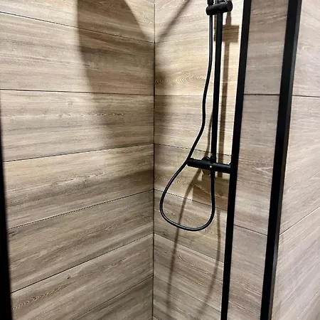 Capsule Safari - Jacuzzi - Nintendo Switch - Netflix & Cinema - Pouf Geant - Filet Suspendu شقة دويه